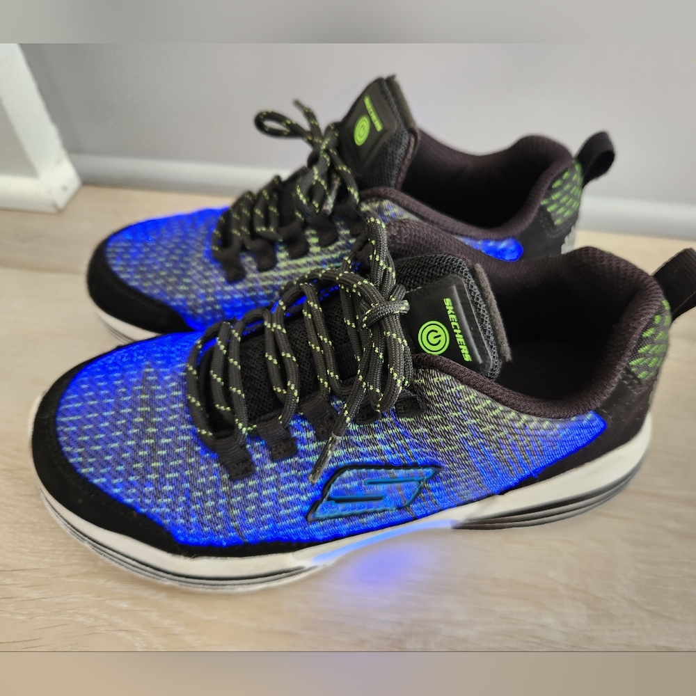 Sketchers Illuminators light up sneaker